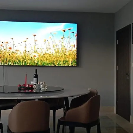 сютка View Penthouse דירה *