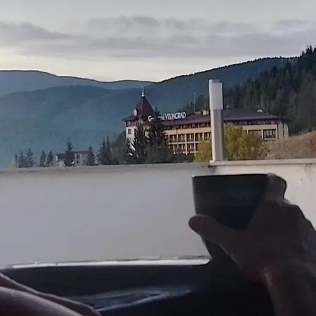 сютка View Penthouse דירה