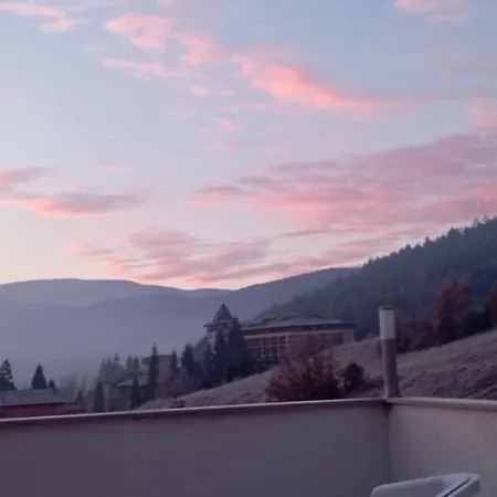сютка View Penthouse דירה *